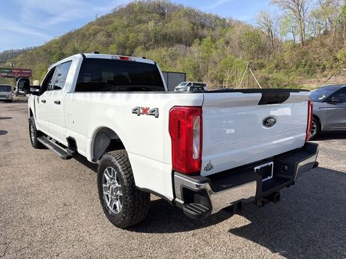 Used 2025 Ford F250 XLT image 6