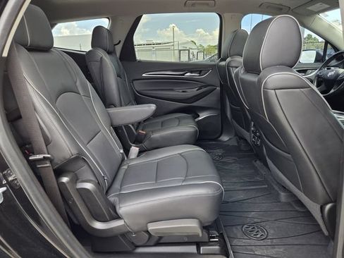Used 2021 Buick Enclave Avenir w/ Avenir Technology Package FWD image 21