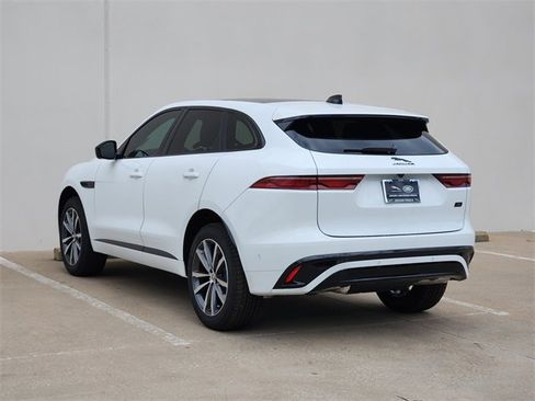 Used 2026 Jaguar F-PACE R-Dynamic S image 3
