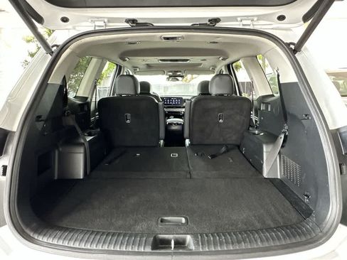 Used 2023 Kia Telluride EX w/ EX Captain's Chair Package FWD image 24
