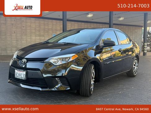 Used 2014 Toyota Corolla LE FWD image 3