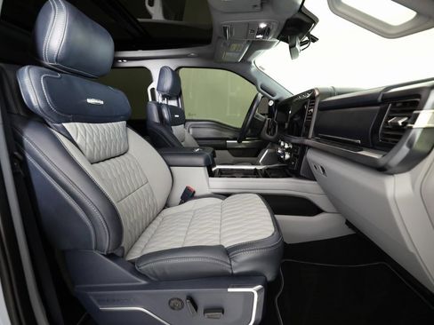 Used 2024 Ford F250 Limited w/ FX4 Off-Road Package image 11