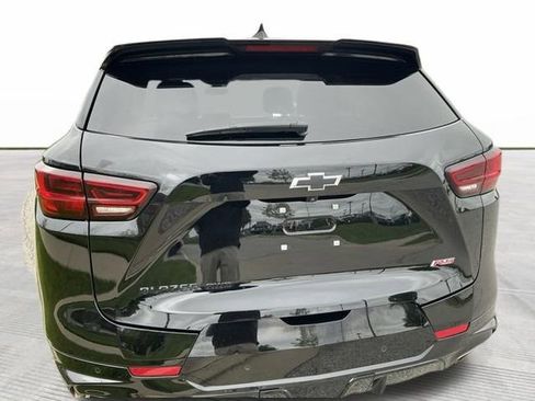 Used 2025 Chevrolet Blazer RS w/ Enhanced Convenience Package AWD/4WD image 9