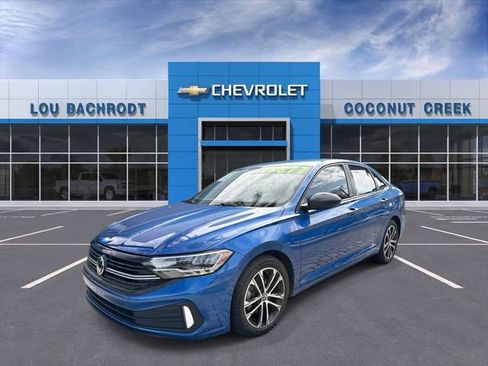 Used 2024 Volkswagen Jetta Sport FWD image 4