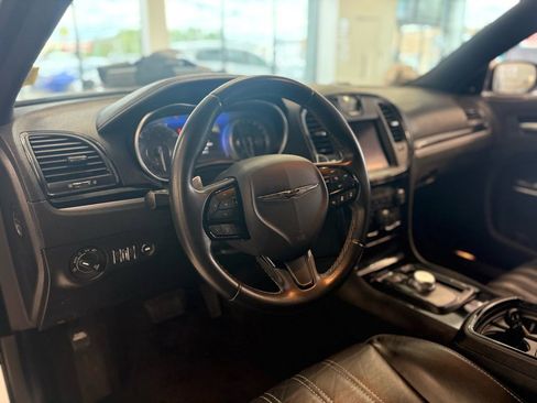 Used 2018 Chrysler 300 S w/ Safetytec Plus Group AWD/4WD image 17