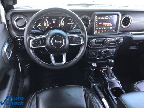 Used 2022 Jeep Wrangler Unlimited Sahara 4xe w/ Cold Weather Group image 17