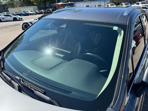 Used 2022 Lincoln Nautilus FWD w/ Premium Package image 12