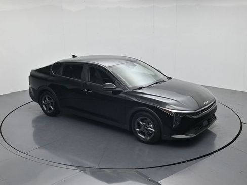 Used 2025 Kia K4 FWD image 42