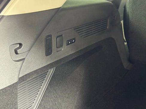 New 2026 Lincoln Nautilus Reserve image 59