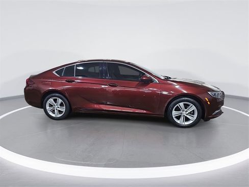 Used 2018 Buick Regal Preferred w/ Sights and Sounds Package image 2