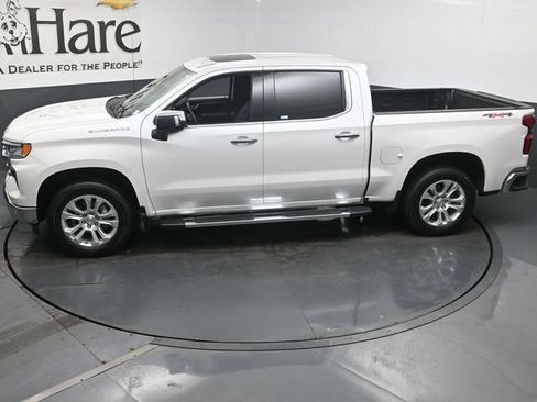 Used 2023 Chevrolet Silverado 1500 LTZ w/ LTZ Premium Package AWD/4WD image 57
