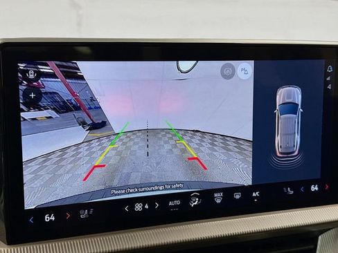 Used 2025 Ford Explorer Active w/ Active Comfort Package image 14