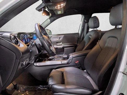 Certified 2022 Mercedes-Benz GLB 250 image 17