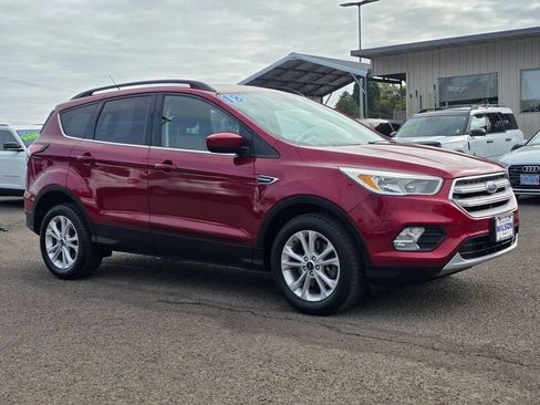 Used 2018 Ford Escape SE AWD/4WD image 27