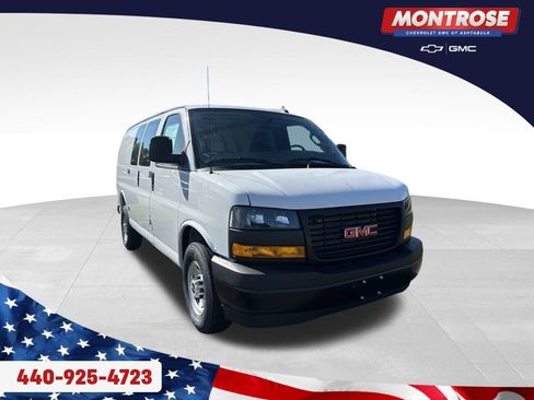 New 2025 GMC Savana 3500 w/ Driver Convenience Package image 7