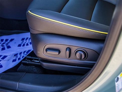 New 2025 Chevrolet TrailBlazer ACTIV w/ Driver Confidence Package image 19