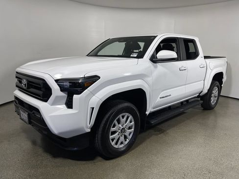 Certified 2024 Toyota Tacoma SR5 RWD image 7