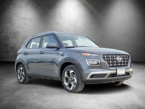 New 2026 Hyundai Venue SEL image 2