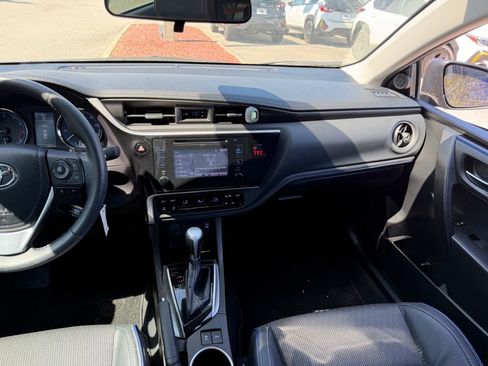 Used 2019 Toyota Corolla SE image 20