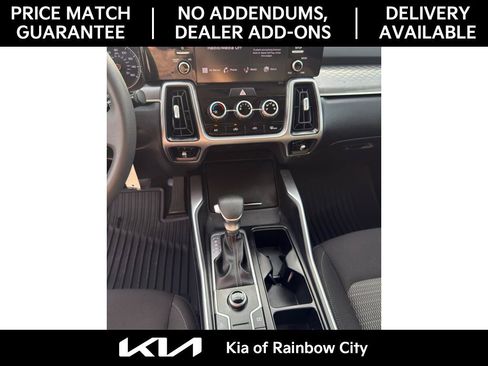 Used 2023 Kia Sorento LX FWD image 12