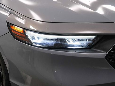 Used 2023 Honda Accord Sport image 14