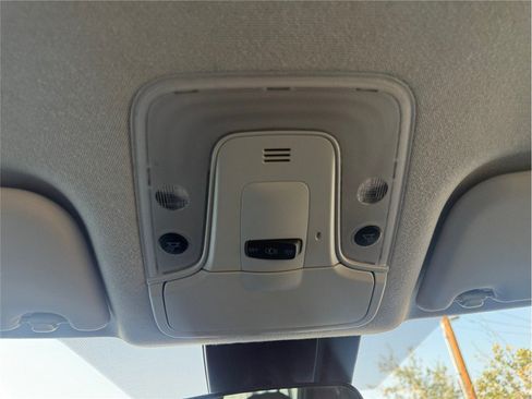 Used 2017 Toyota Prius Two FWD image 22