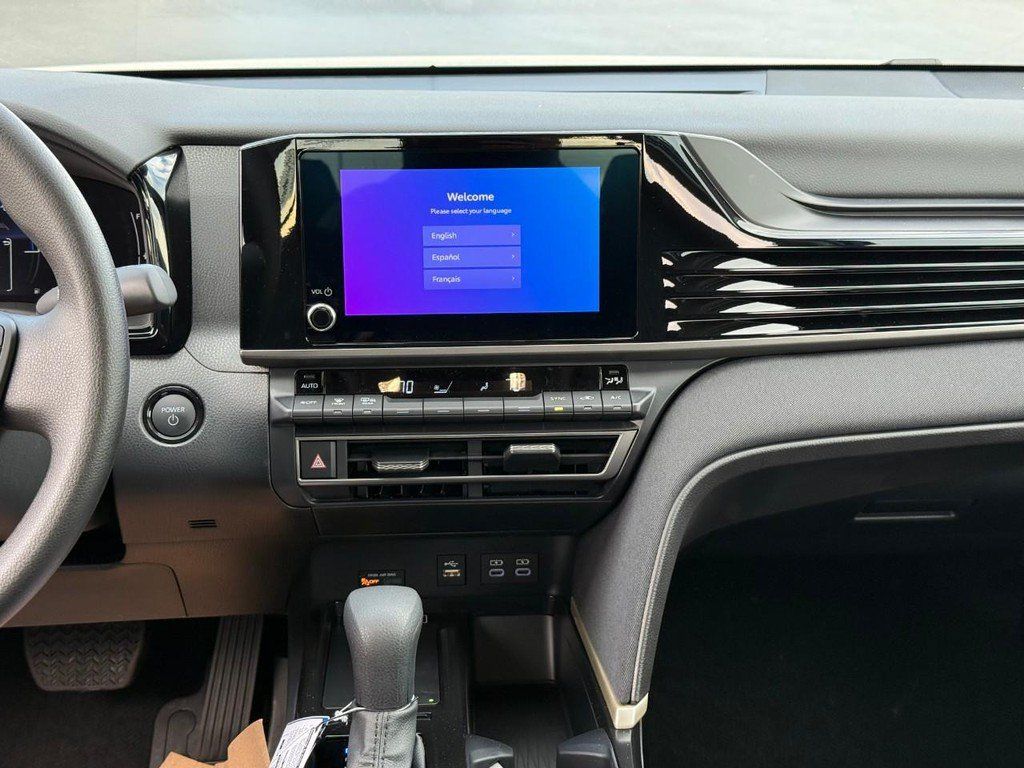 New 2026 Toyota Camry LE AWD/4WD image 10