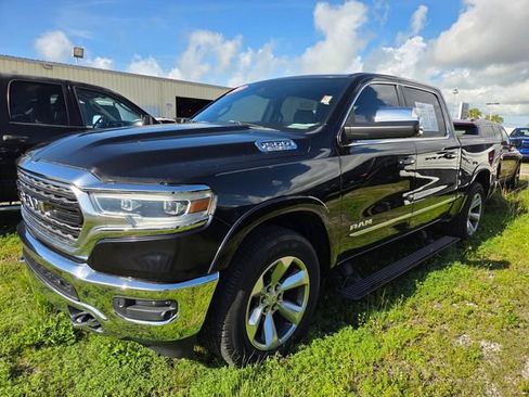 Used 2019 RAM 1500 Limited RWD image 3