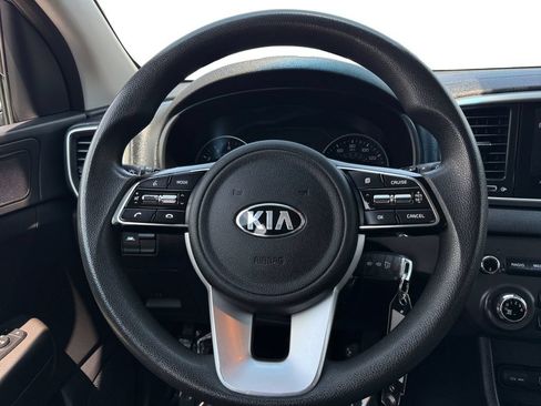 Used 2020 Kia Sportage LX AWD/4WD image 12