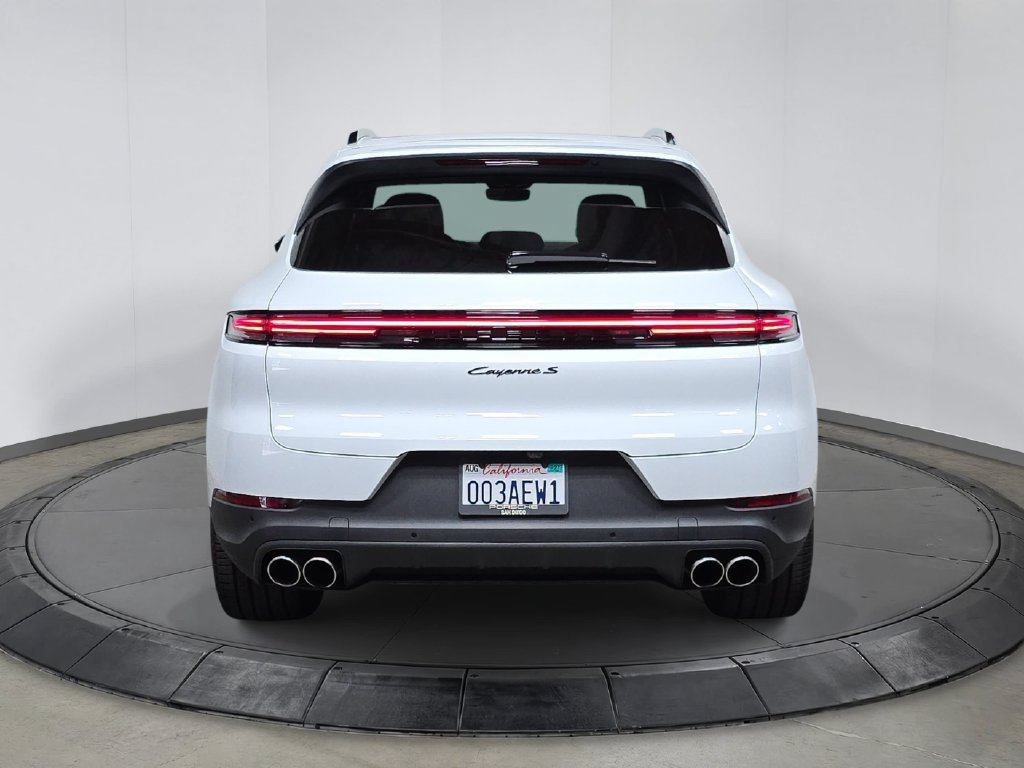 Certified 2026 Porsche Cayenne S AWD/4WD image 6