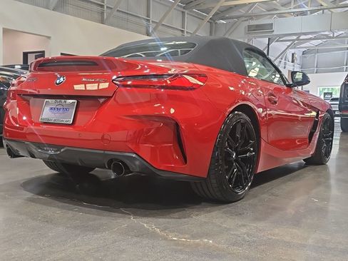 Used 2022 BMW Z4 sDrive30i w/ M Sport Package RWD image 12