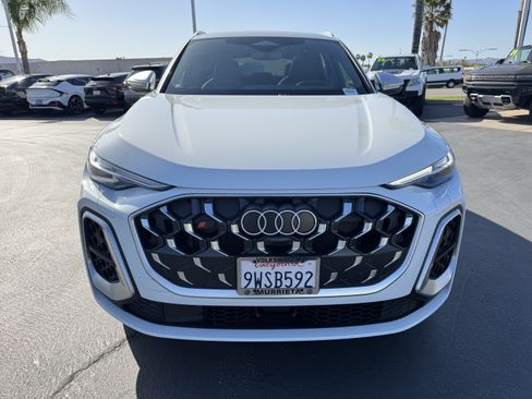 Used 2025 Audi SQ5 Premium Plus w/ Premium Plus Package AWD/4WD image 3