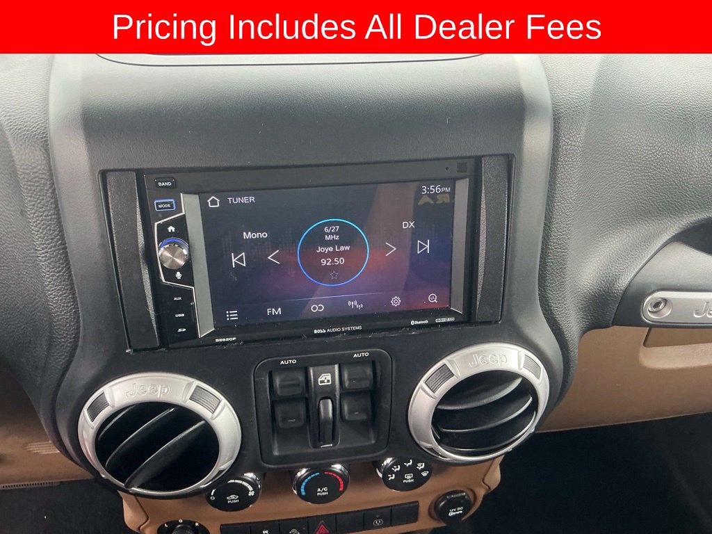 Used 2013 Jeep Wrangler Unlimited Sahara w/ Dual Top Group AWD/4WD image 15