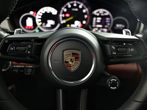 Certified 2023 Porsche Panamera 4S image 34