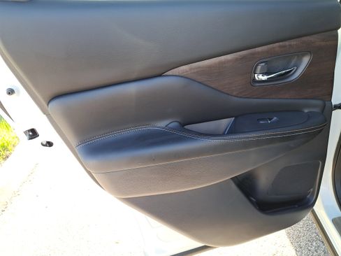 Certified 2024 Nissan Murano Platinum w/ Cargo Package FWD image 20