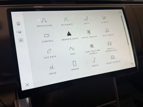 New 2026 Land Rover Range Rover SE image 31