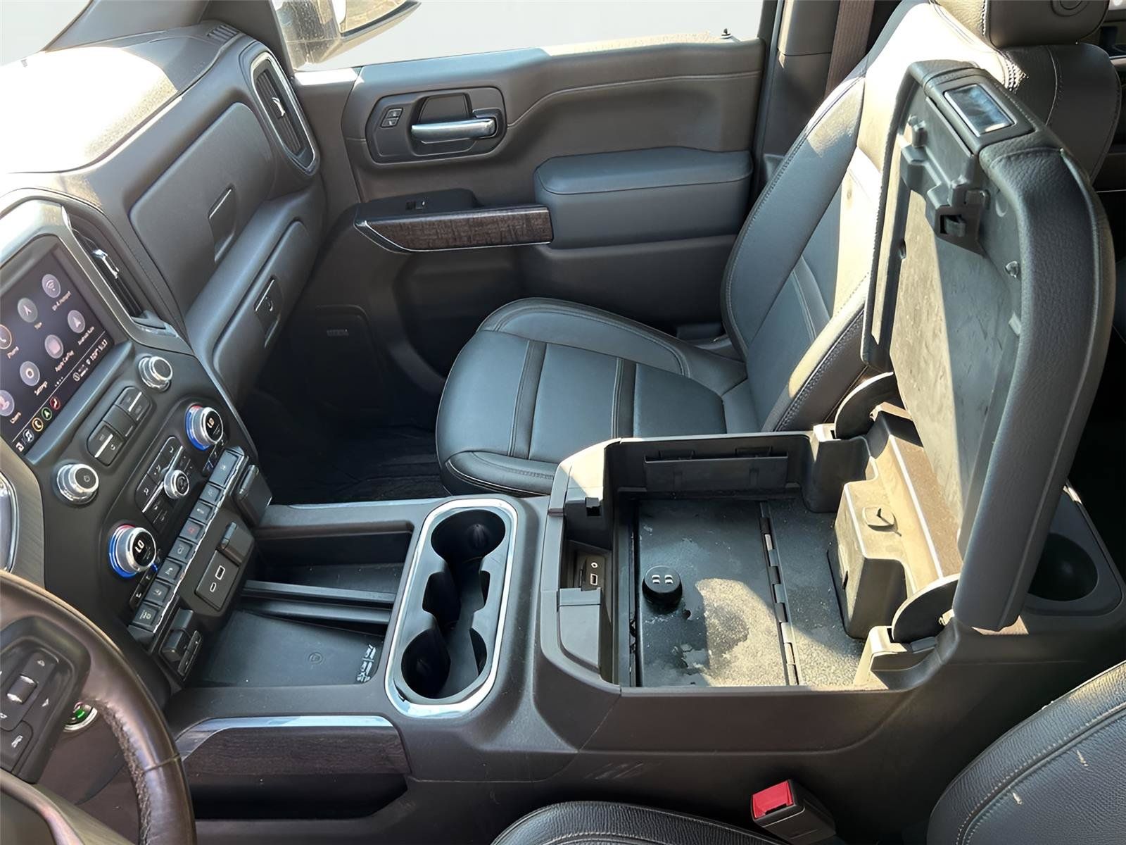 Used 2021 GMC Sierra 3500 Denali w/ Denali Ultimate Package AWD/4WD image 28