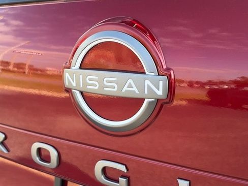 New 2026 Nissan Rogue SV AWD/4WD image 31