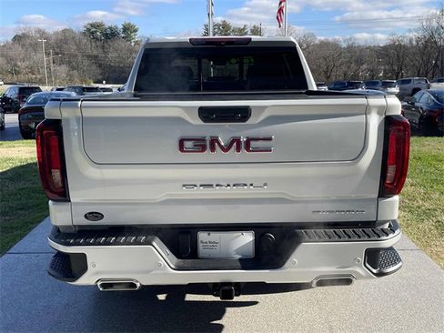 Used 2024 GMC Sierra 1500 Denali w/ Technology Package image 5