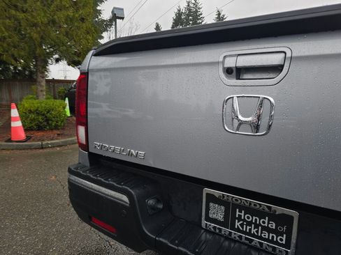 Used 2019 Honda Ridgeline RTL-E image 11