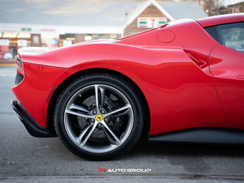 Used 2022 Ferrari 296 GTB RWD image 30