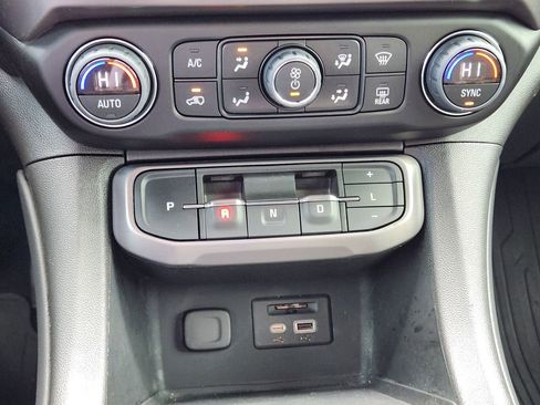 Used 2023 GMC Acadia AT4 w/ Technology Package image 18