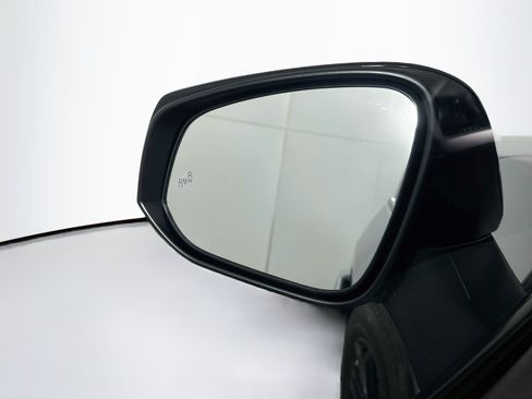 Used 2022 Toyota RAV4 XSE AWD/4WD image 16