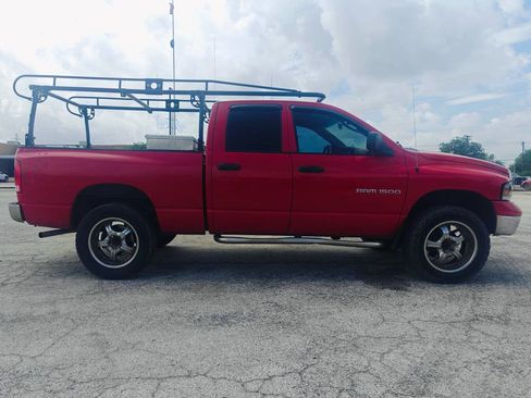 Used 2005 Dodge Ram 1500 Truck SLT AWD/4WD image 2