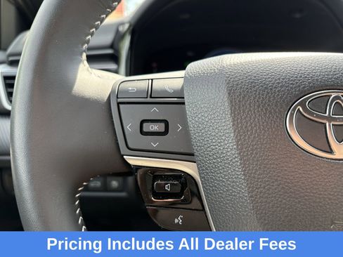 Used 2025 Toyota Camry SE w/ Convenience Package AWD/4WD image 15