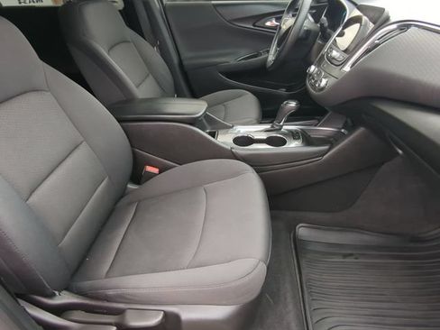 Used 2016 Chevrolet Malibu LT FWD image 25