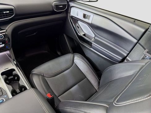 Used 2021 Ford Explorer ST w/ Equipment Group 401A image 28