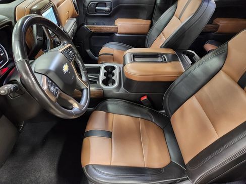 Used 2021 Chevrolet Silverado 1500 High Country w/ Technology Package AWD/4WD image 26