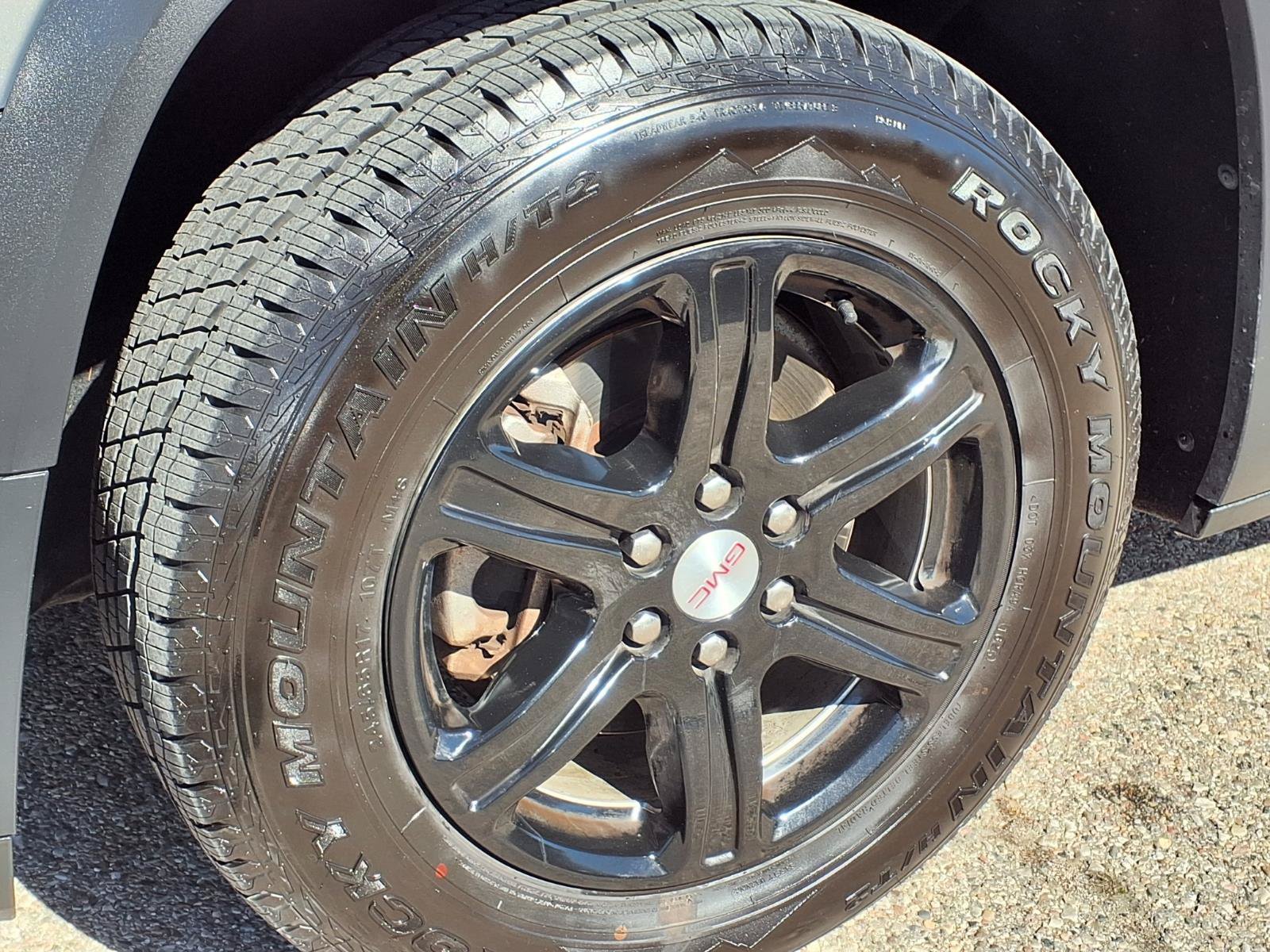 Used 2019 GMC Acadia SLE FWD image 8