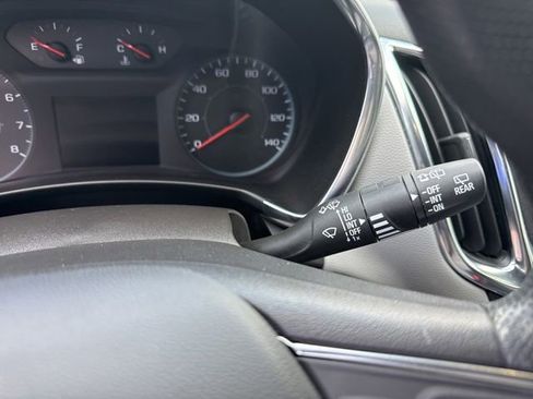 Used 2024 Chevrolet Equinox LS AWD/4WD image 25